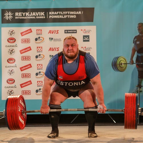 Powerlifting competition